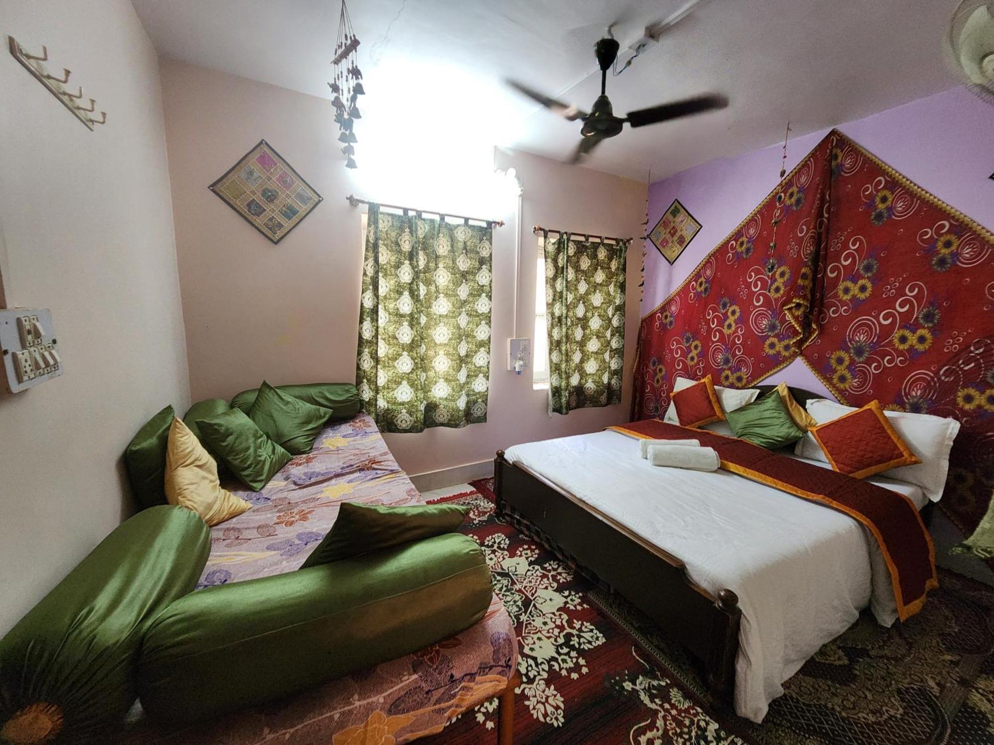 Diamond Guest House ไจซัลเมอร์ ภายนอก รูปภาพ